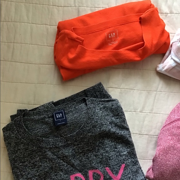 3/$25!! ✨GAP BUNDLE✨ FALL🍂AUTUMN🍂WINTER❄️WARM SWEATERS✨ - Picture 2 of 8